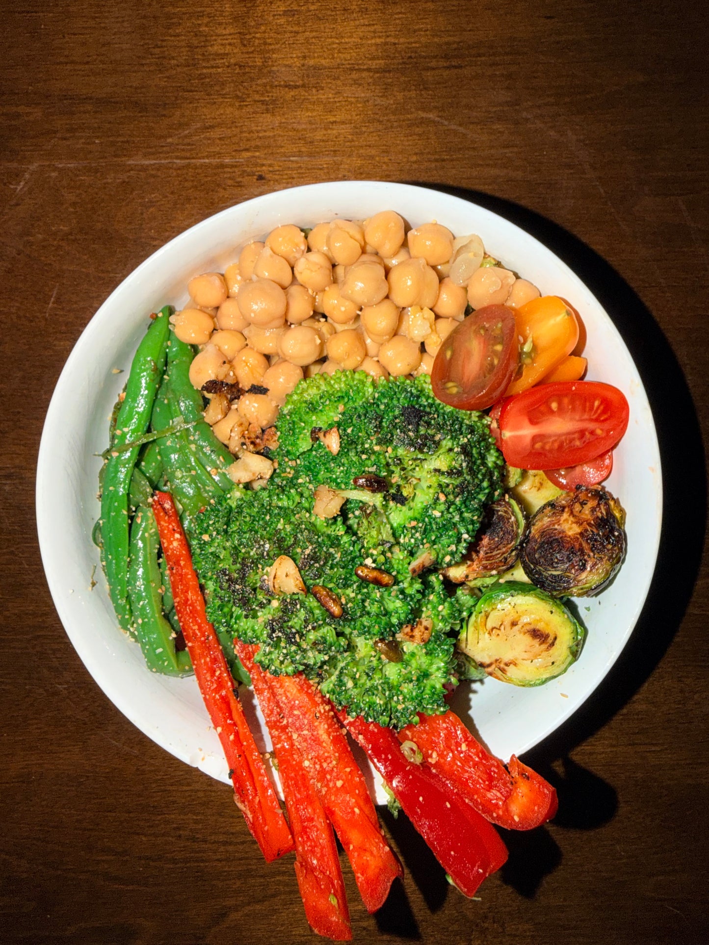 Herb-Roasted Seasonal Veggie Bowl